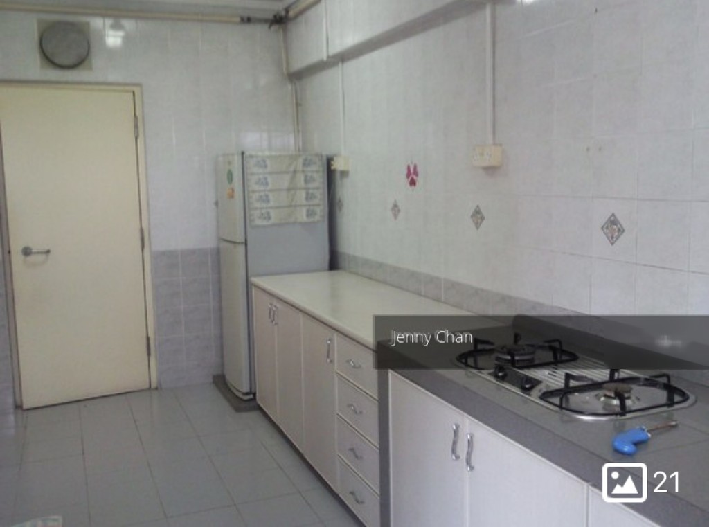 Blk 56 Strathmore Avenue (Queenstown), HDB 4 Rooms #185535992